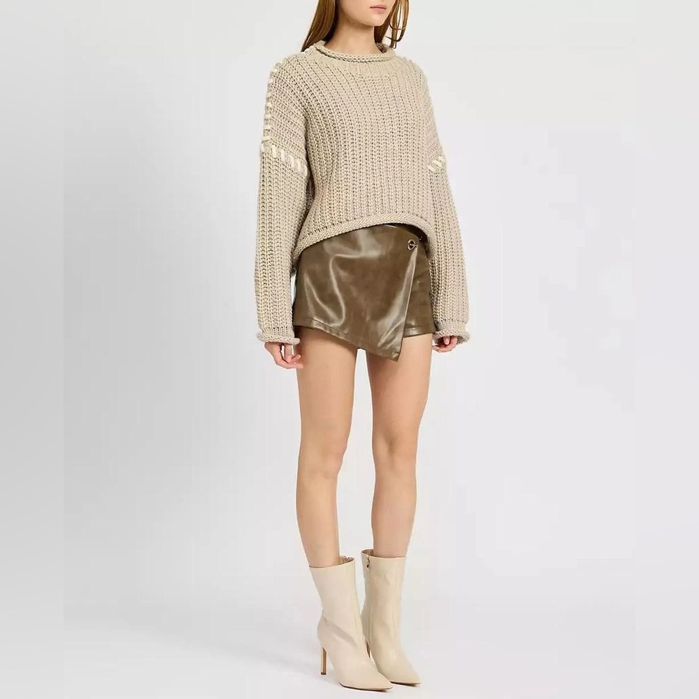 En Saison
NEW Women's Alyza Long-Sleeve Knit Sweater, oversized - Picture 3 of 14